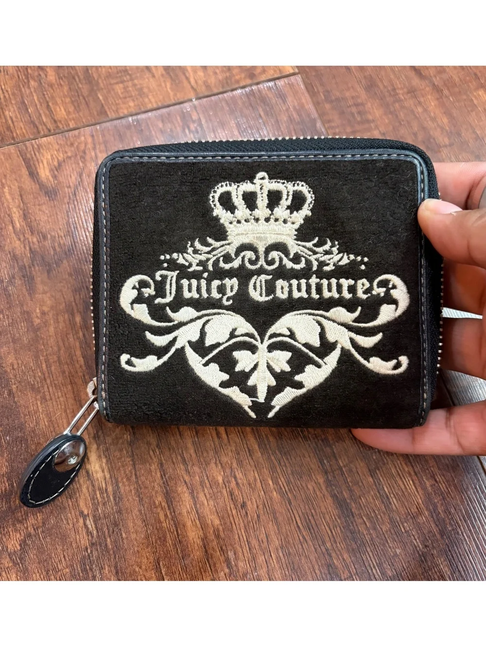 Vintage Juicy Couture Brown Zip Wallet.